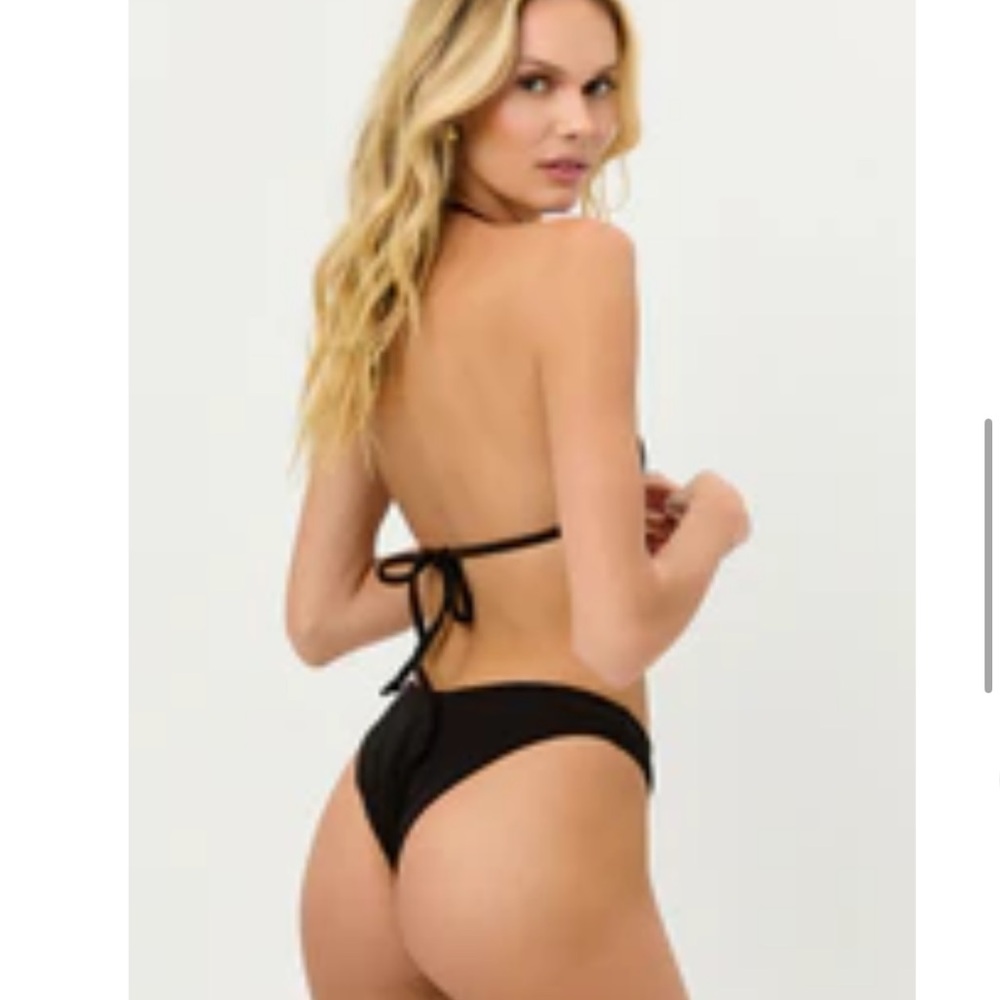Frankie’s bikini: Enzo Terry Cheeky Bikini Bottom